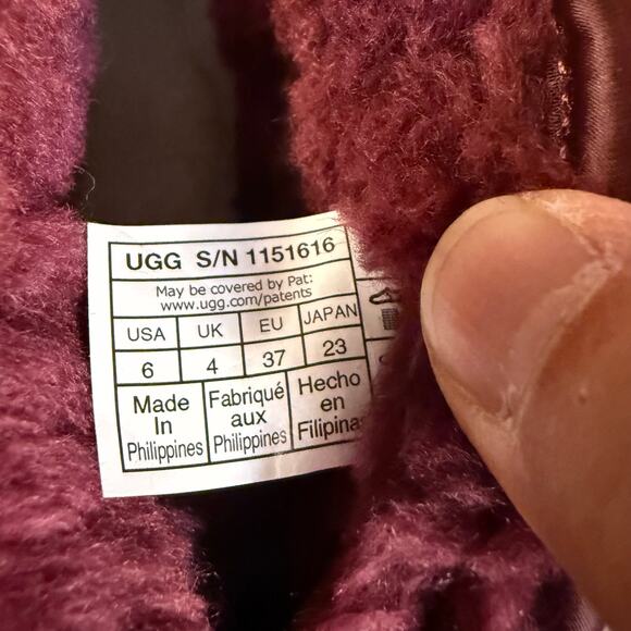 UGG WOMEN'S SIZE 6 CLASSIC ULTRA MINI MIRROR BALL WGRP WILD GRAPE 1151616 - Picture 7 of 8